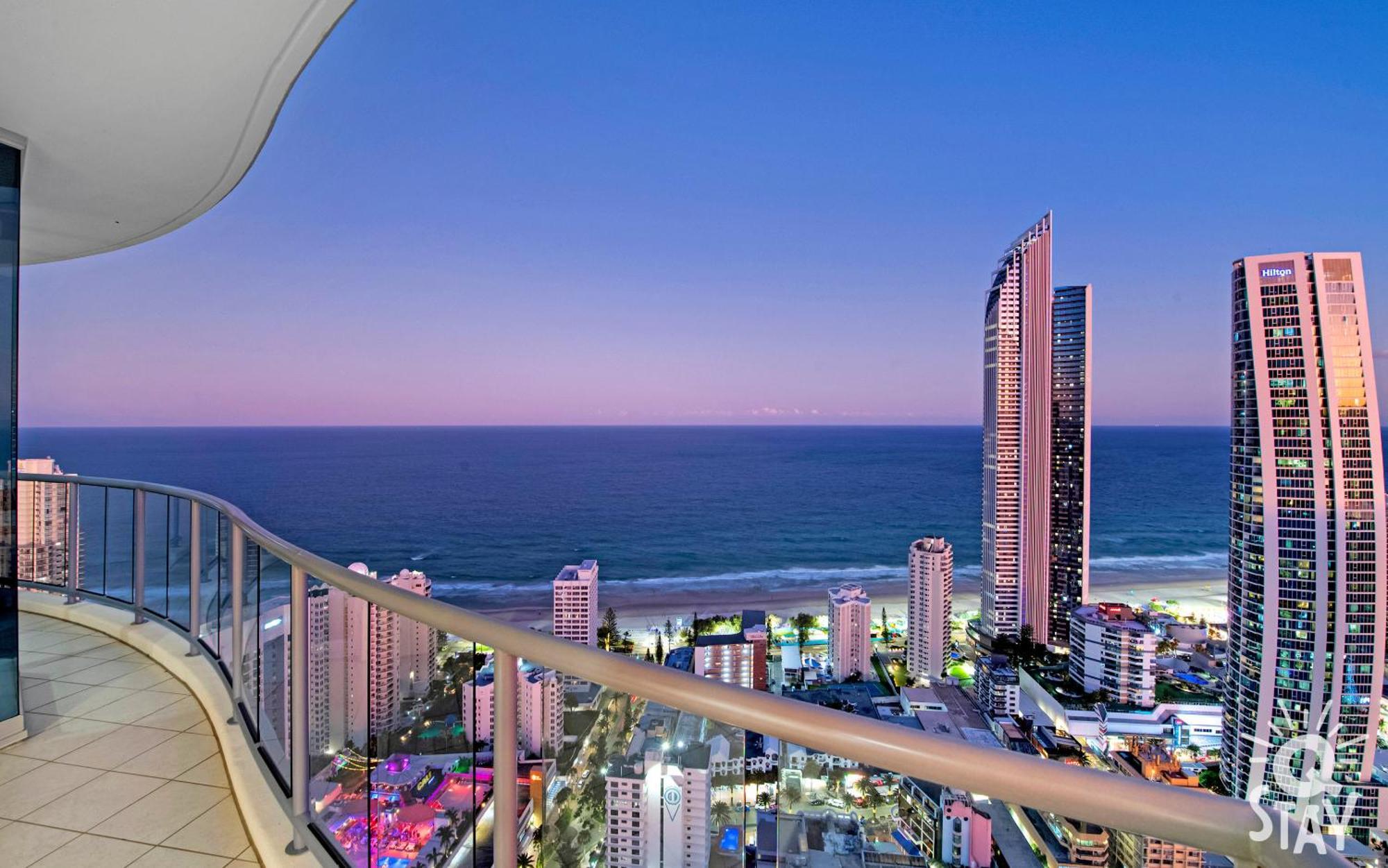 Chevron Renaissance Surfers Paradise Mid Week Madness Deal - Q Stay Gold Coast Exterior foto