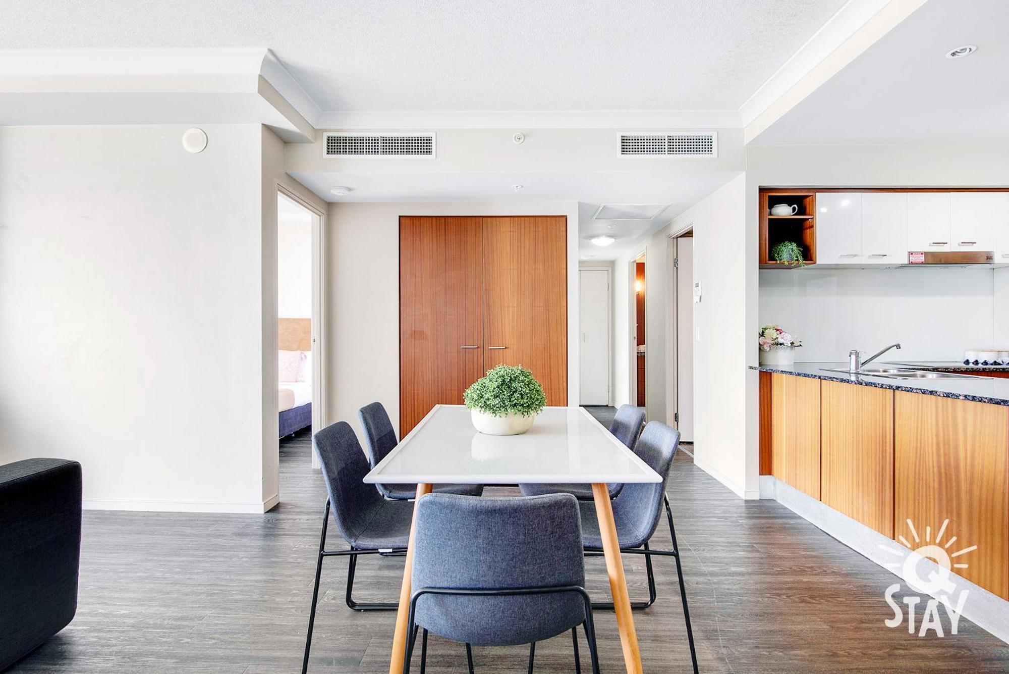 Chevron Renaissance Surfers Paradise Mid Week Madness Deal - Q Stay Gold Coast Exterior foto