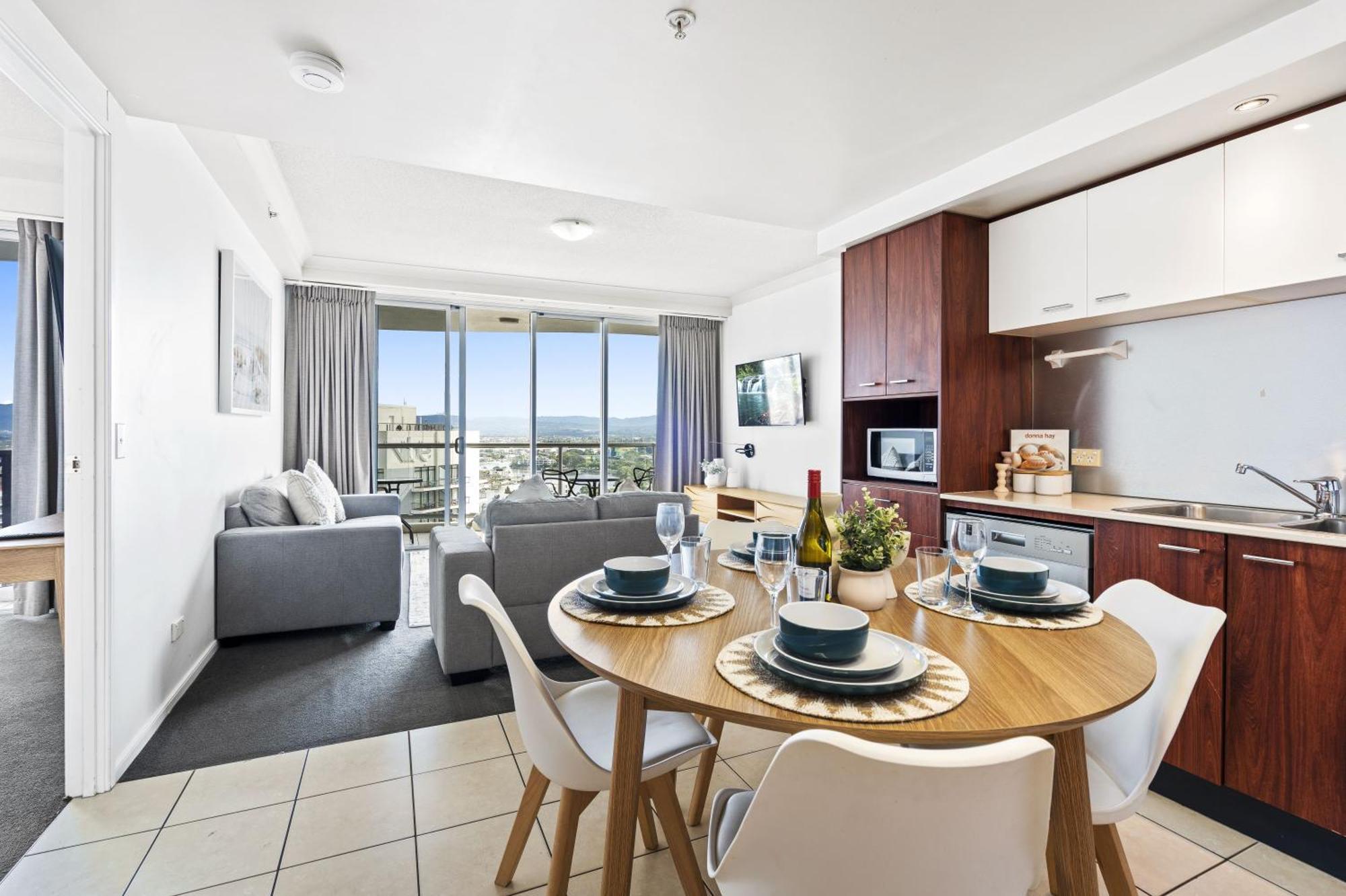 Chevron Renaissance Surfers Paradise Mid Week Madness Deal - Q Stay Gold Coast Exterior foto