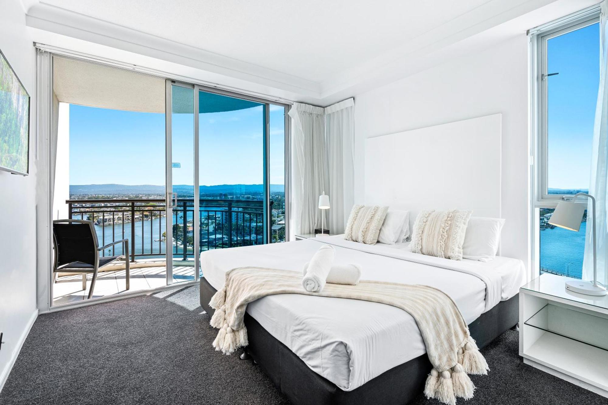 Chevron Renaissance Surfers Paradise Mid Week Madness Deal - Q Stay Gold Coast Exterior foto
