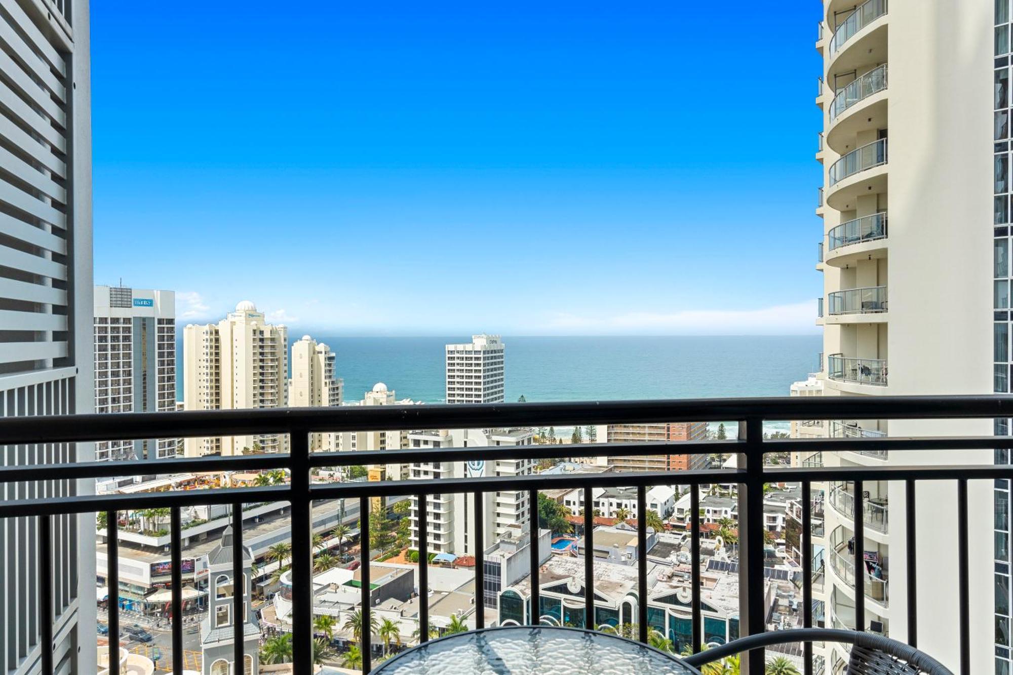 Chevron Renaissance Surfers Paradise Mid Week Madness Deal - Q Stay Gold Coast Exterior foto